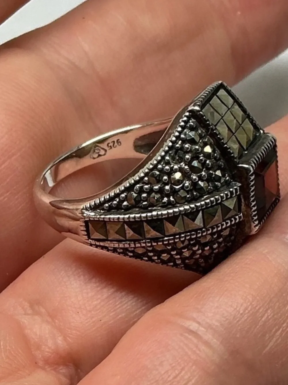 Brighton sterling silver red garnet marcasite ring